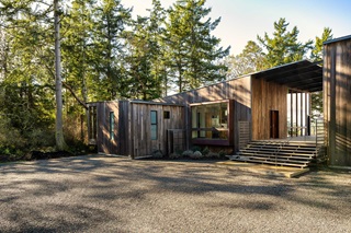 A modern home on Marrowstone Island, featuring Marvin Ultimate Casement and Direct Glaze windows.