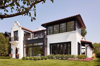 Modern Mediterranean style home in St. Paul, Minnesota, featuring Marvin Elevate and Marvin Ultimate windows and doors.